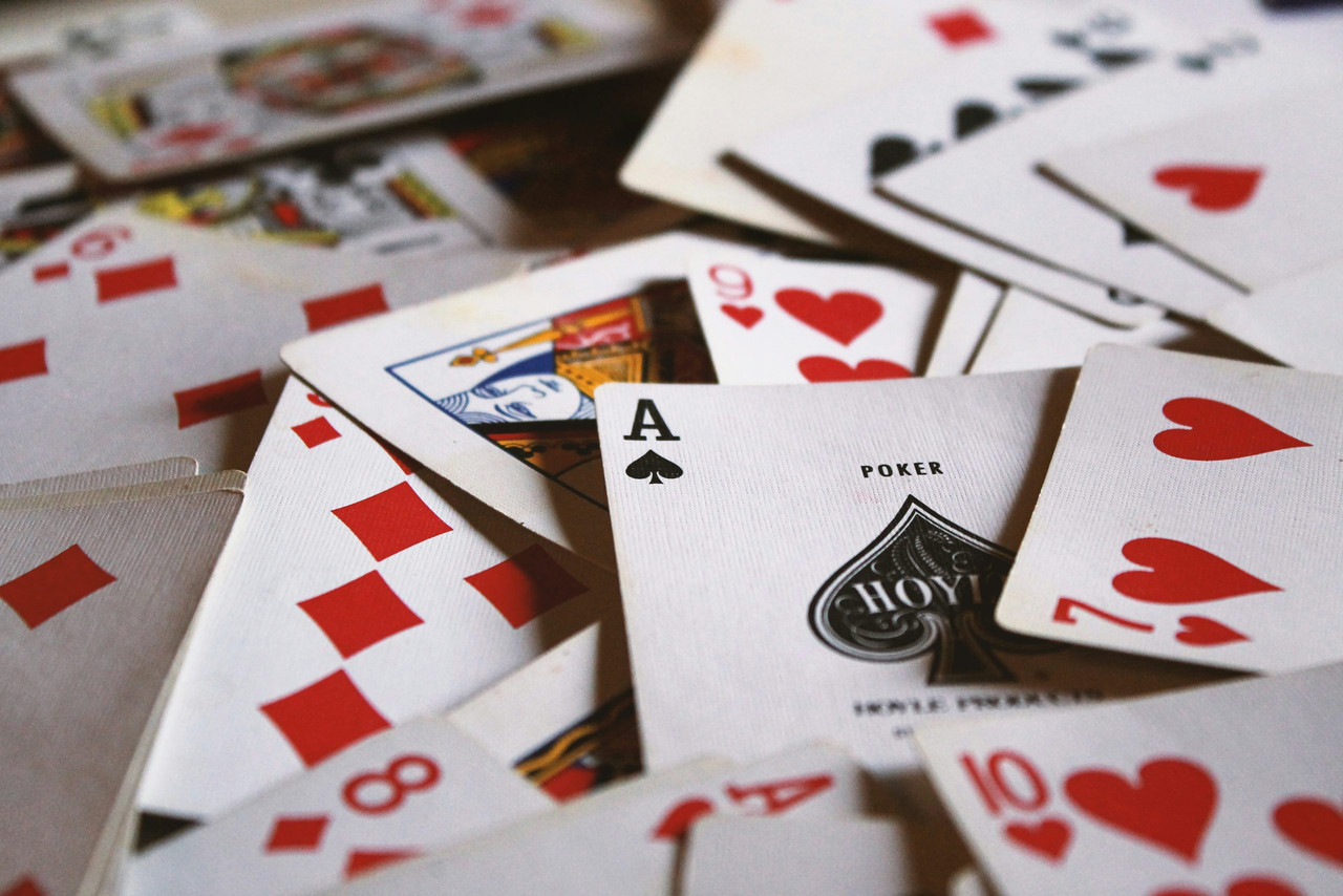 Live Blackjack vs RNG Blackjack: Key Differences
